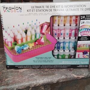 Colorful Tie Dye Kit with 24 Bottles